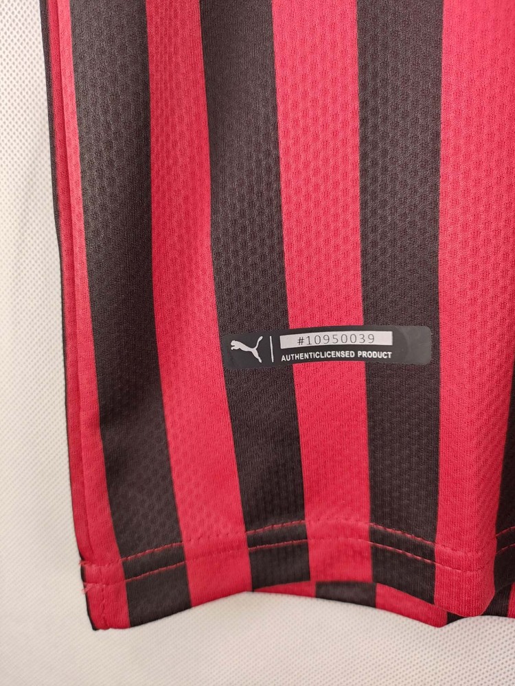 Fan Edition Retro 2019-20 AC Milan Home Retro Football jersey