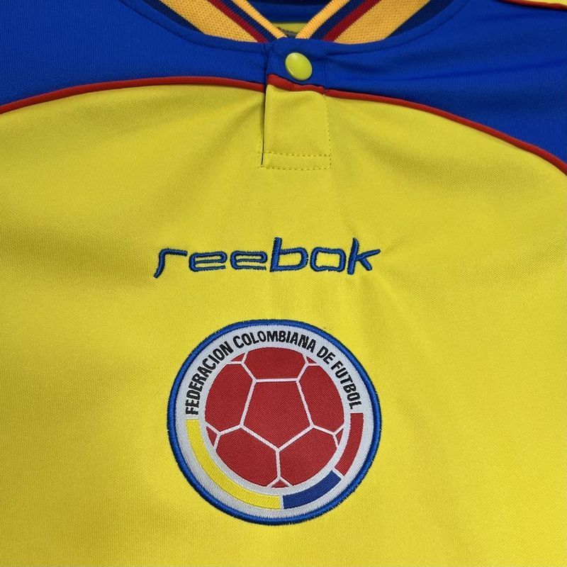 Retro 2001 Colombia home football jersey retro