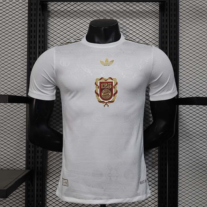 Player 2024-25 Bayern Munchen 125th anniversary white Football jersey