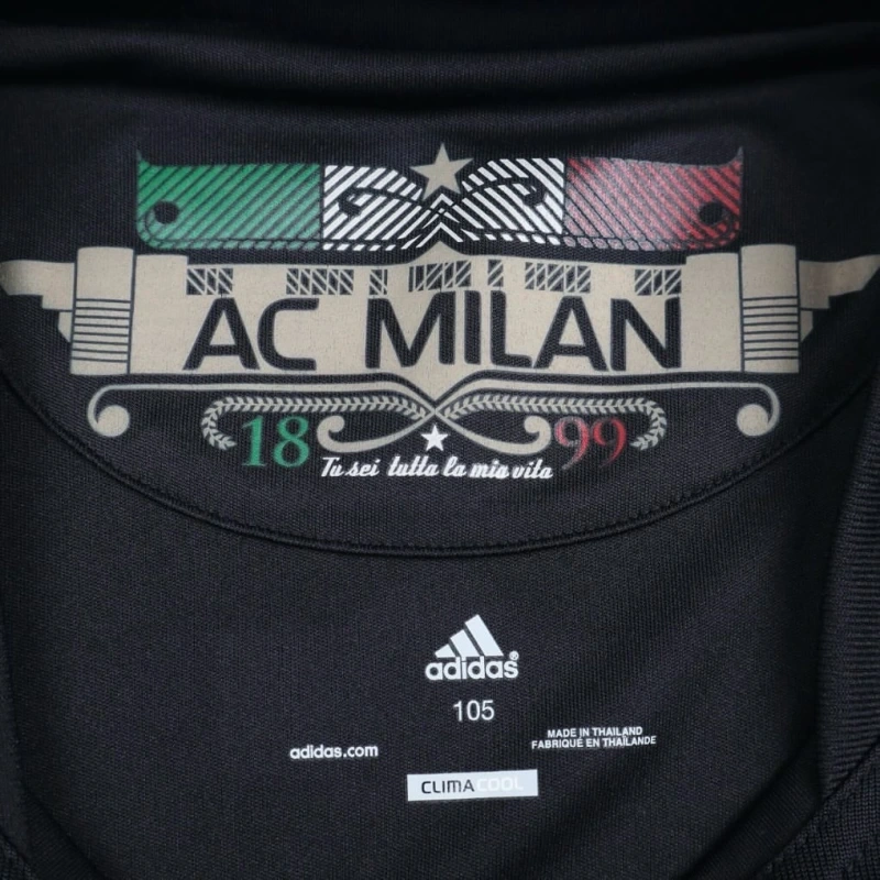 Retro 2010-11 AC Milan Away IBRAHIMOVIC ZAMBROTTA KAKA MALDINI RONALDINHO BECKHAM PIRLO Football jersey retro