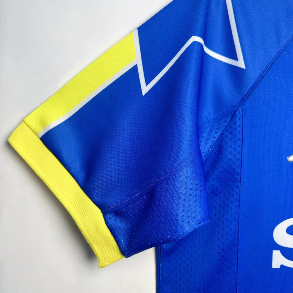 Retro 1997-99 Juventus away football jersey