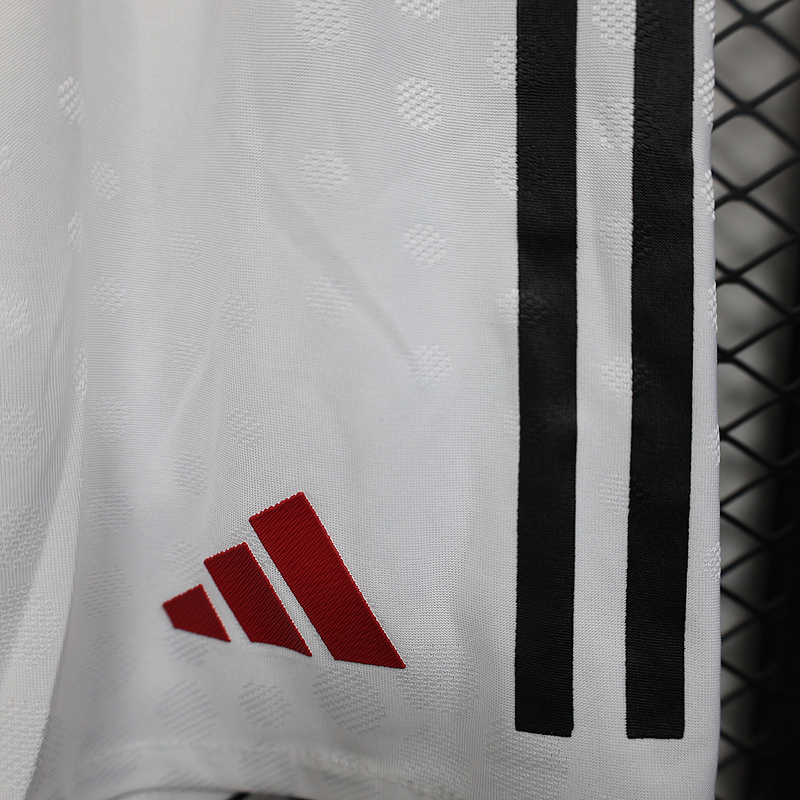 Player 2025-26 shorts Manchester United shorts