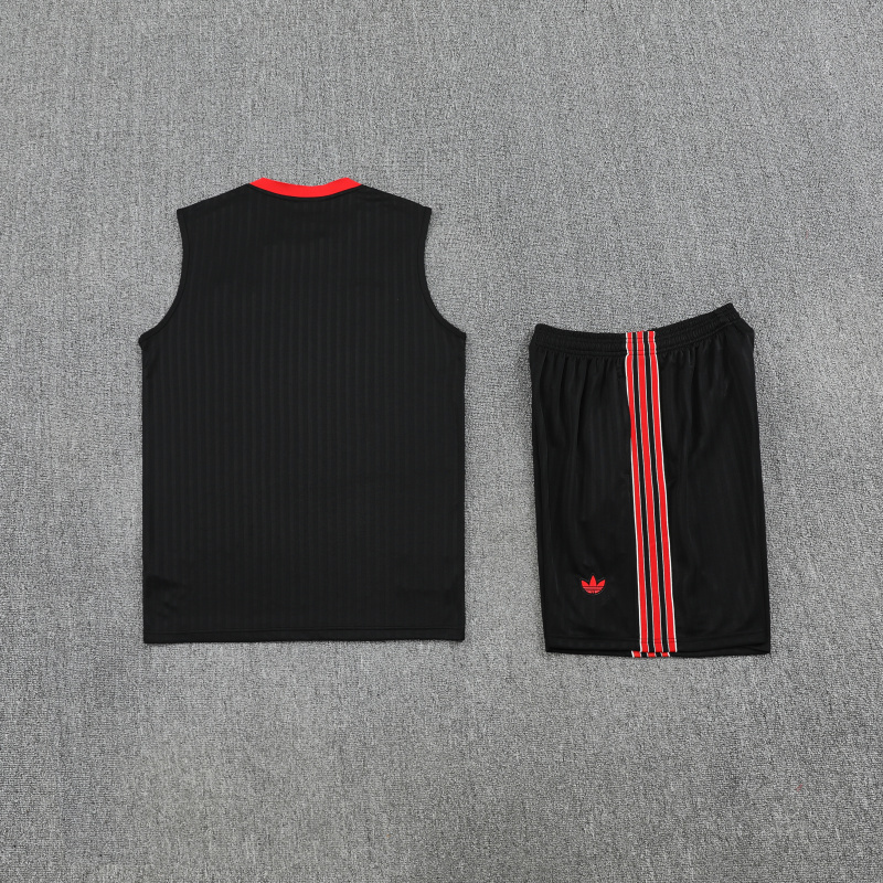 2025-26 Manchester United Sleeveless Vest Training Wear