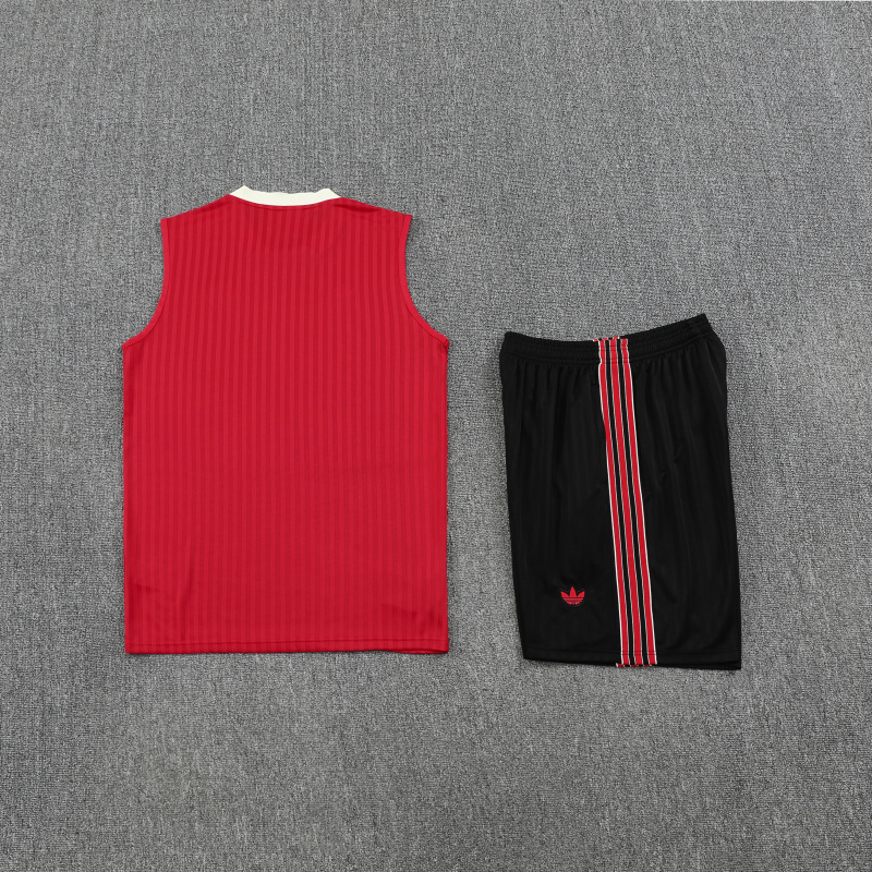 2025-26 Manchester United Sleeveless Vest Training Wear