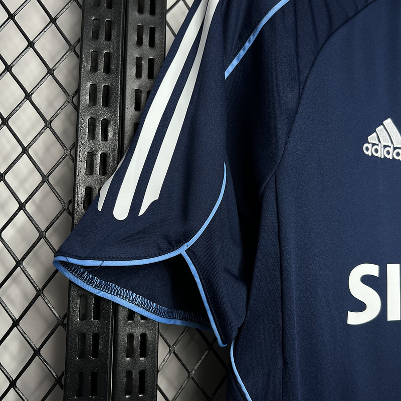 Retro 2005-06 Real Madrid Away Retro Football jersey