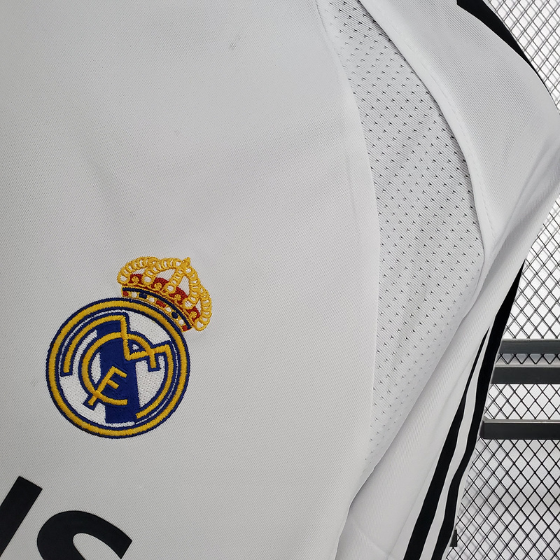 Retro 2005-06 Real Madrid home Retro Football jersey