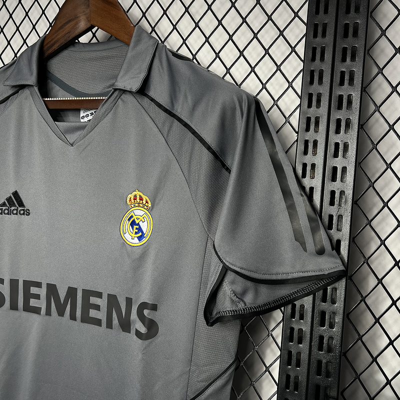 Retro 2005-06 Real Madrid Third away Retro Football jersey