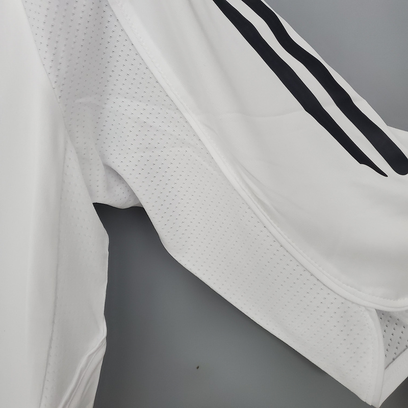 Retro 2005-06 Real Madrid home Retro Football jersey