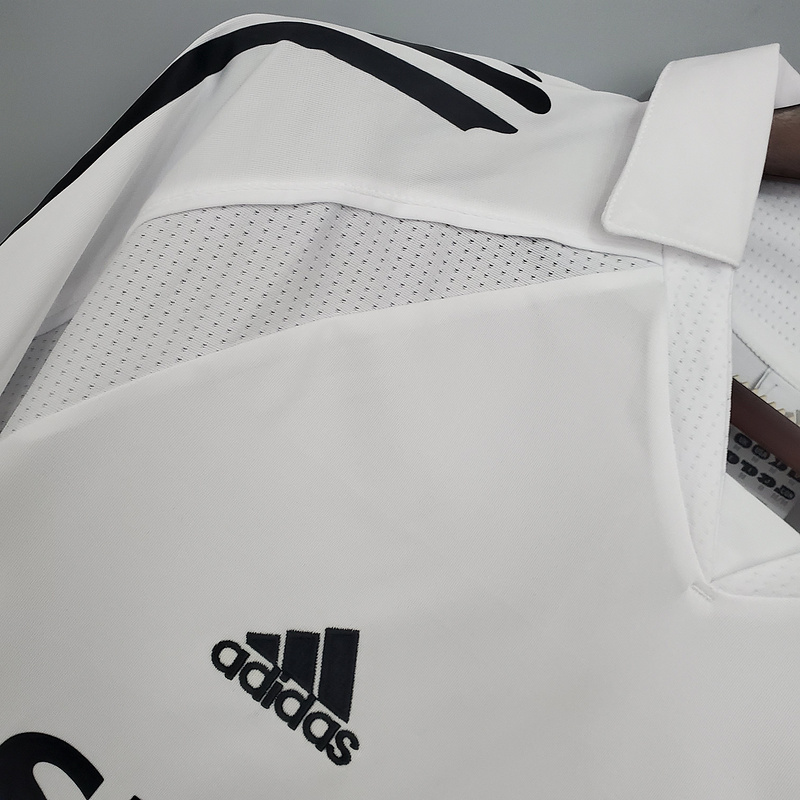 Retro 2005-06 Real Madrid home Retro Football jersey
