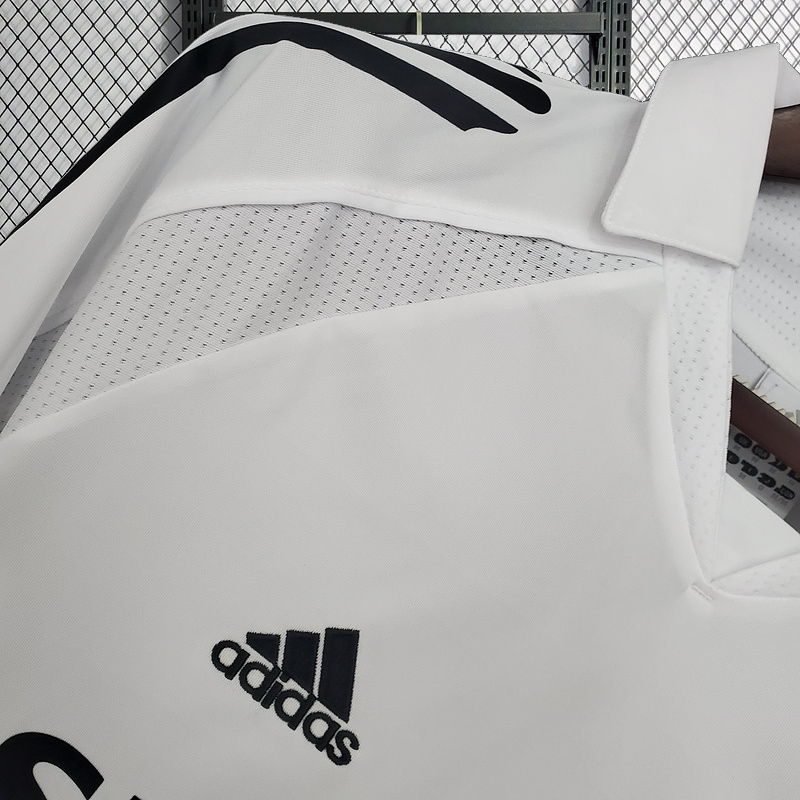Retro 2005-06 Real Madrid home Retro Football jersey