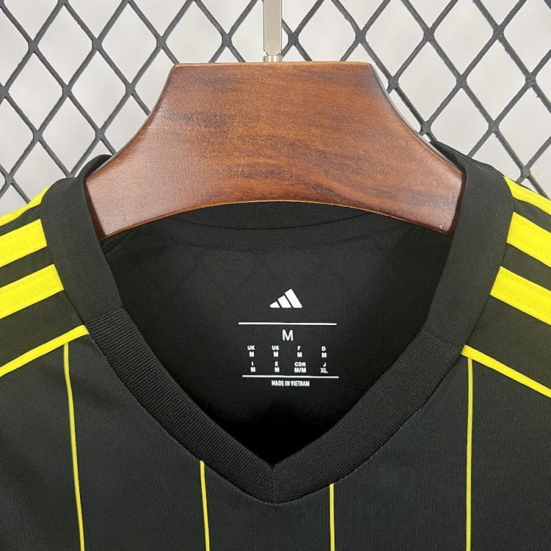 2025-26 Real Zaragoza Away Football jersey