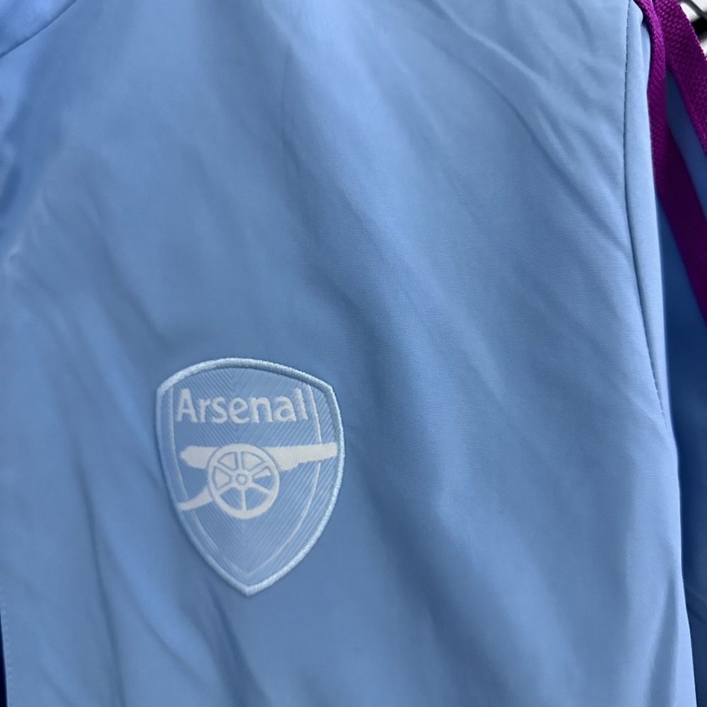 Windbreaker Arsenal