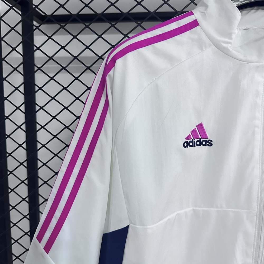 Windbreaker Arsenal