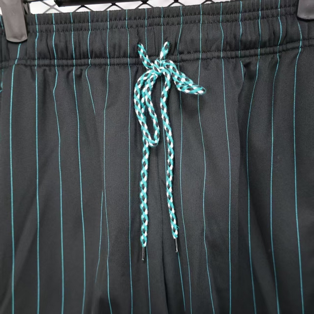 Player 2025-26 shorts Liverpool shorts