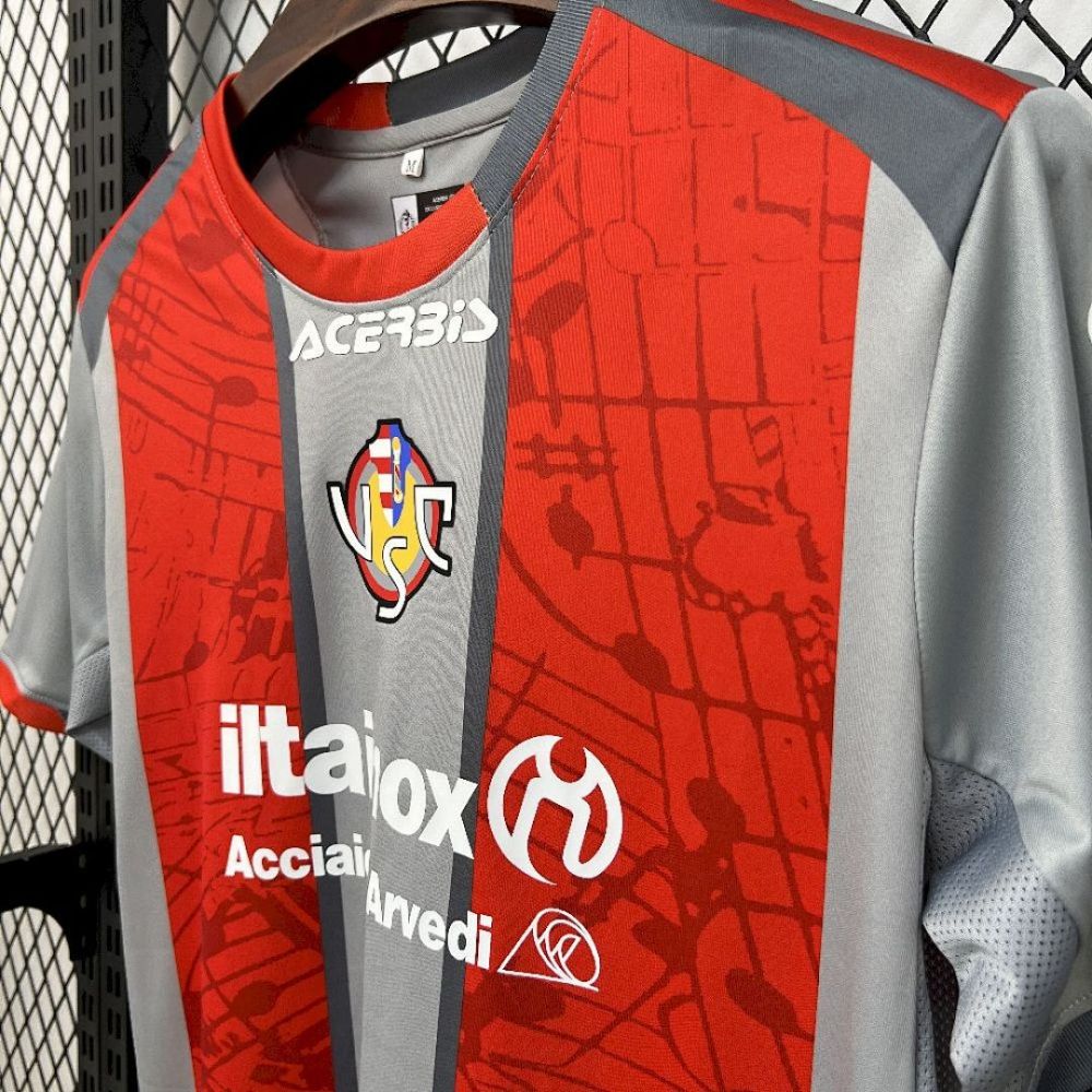 2025-26 Cremonese Home Football jersey