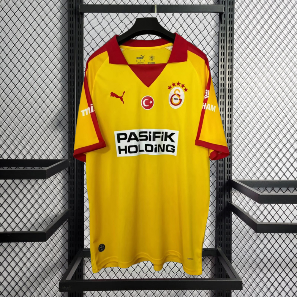 2026-27 Galatasaray Away Football jersey