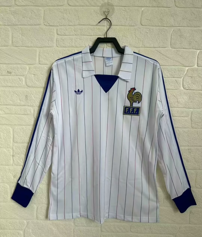 Retro 1980-82 France Away Retro Long Sleeve football jersey