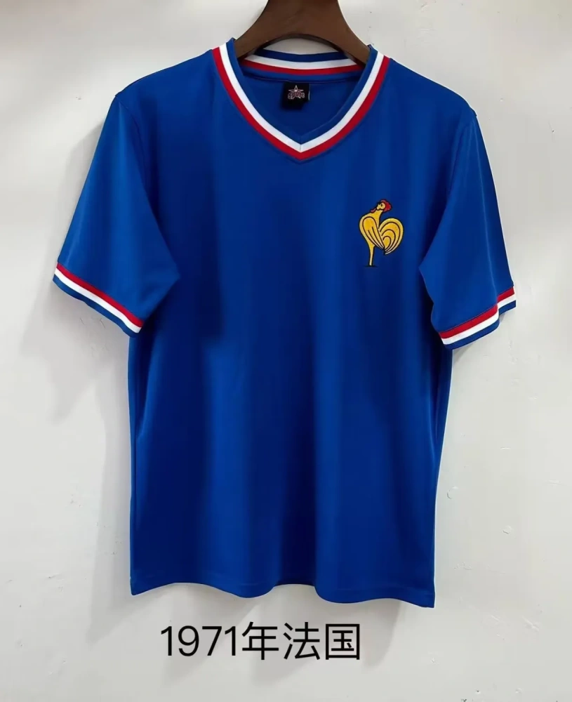 retro 1971 France home Retro football jersey