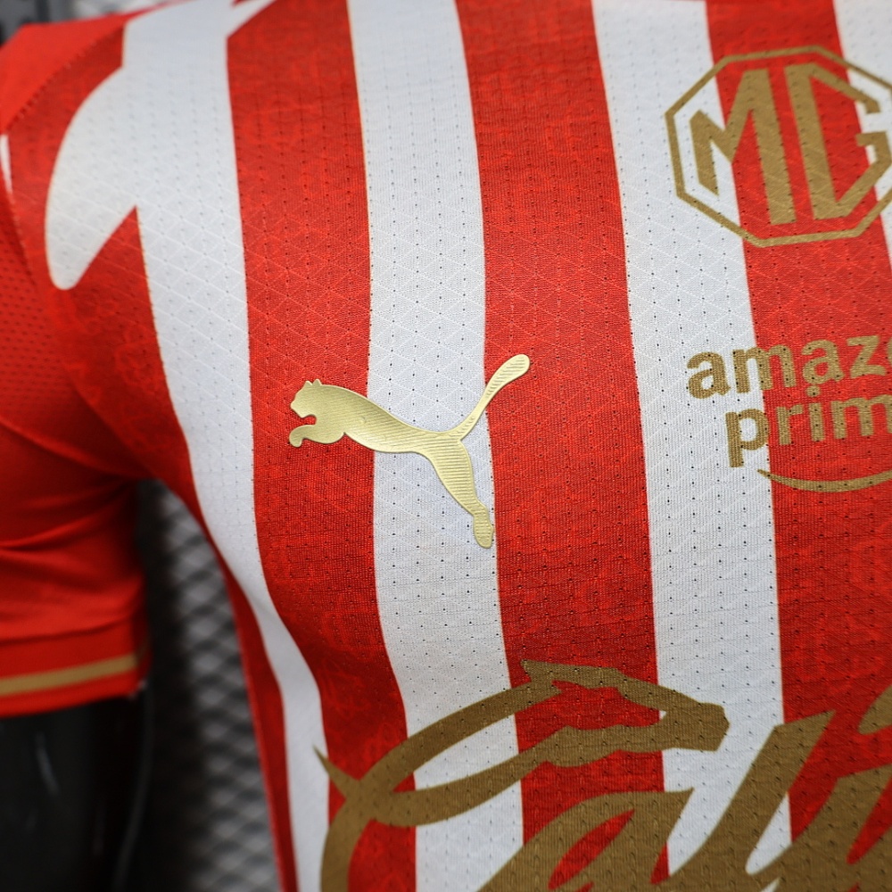 Player 2026-27 Chivas Guadalajara Home Football jersey