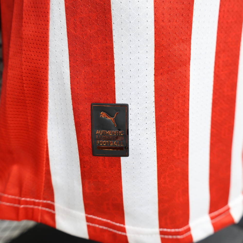 Player 2026-27 Chivas Guadalajara Home Football jersey