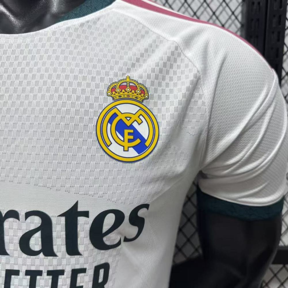 Player 2026-27 Real Madrid Home Football jersey