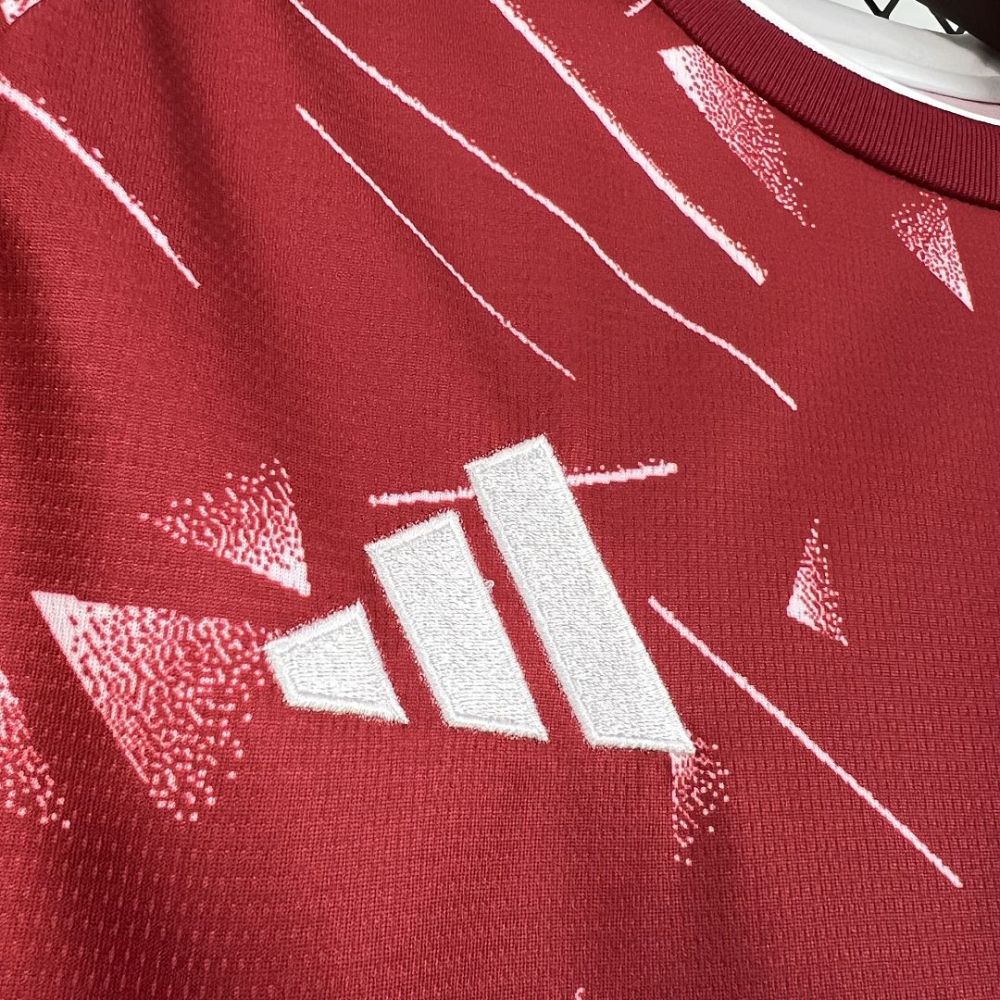 2026-27 Liverpool home Football jersey