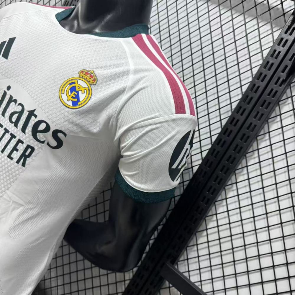 Player 2026-27 Real Madrid Home Football jersey