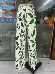 Women's woven three-dimensional printed loose trousers