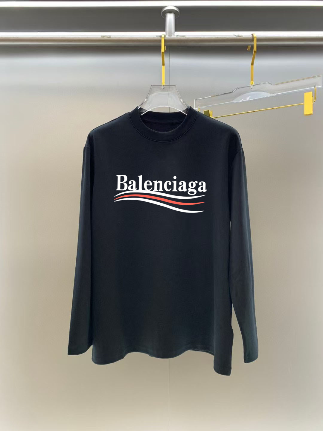 GXZ Men's Long-Sleeve White T-Shirt – Balenciaga-Inspired Minimalist Graphic Design