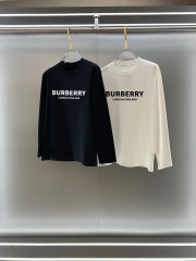 GXZ Men's Long-Sleeve White T-Shirt – Classic Burberry-Inspired Graphic Design