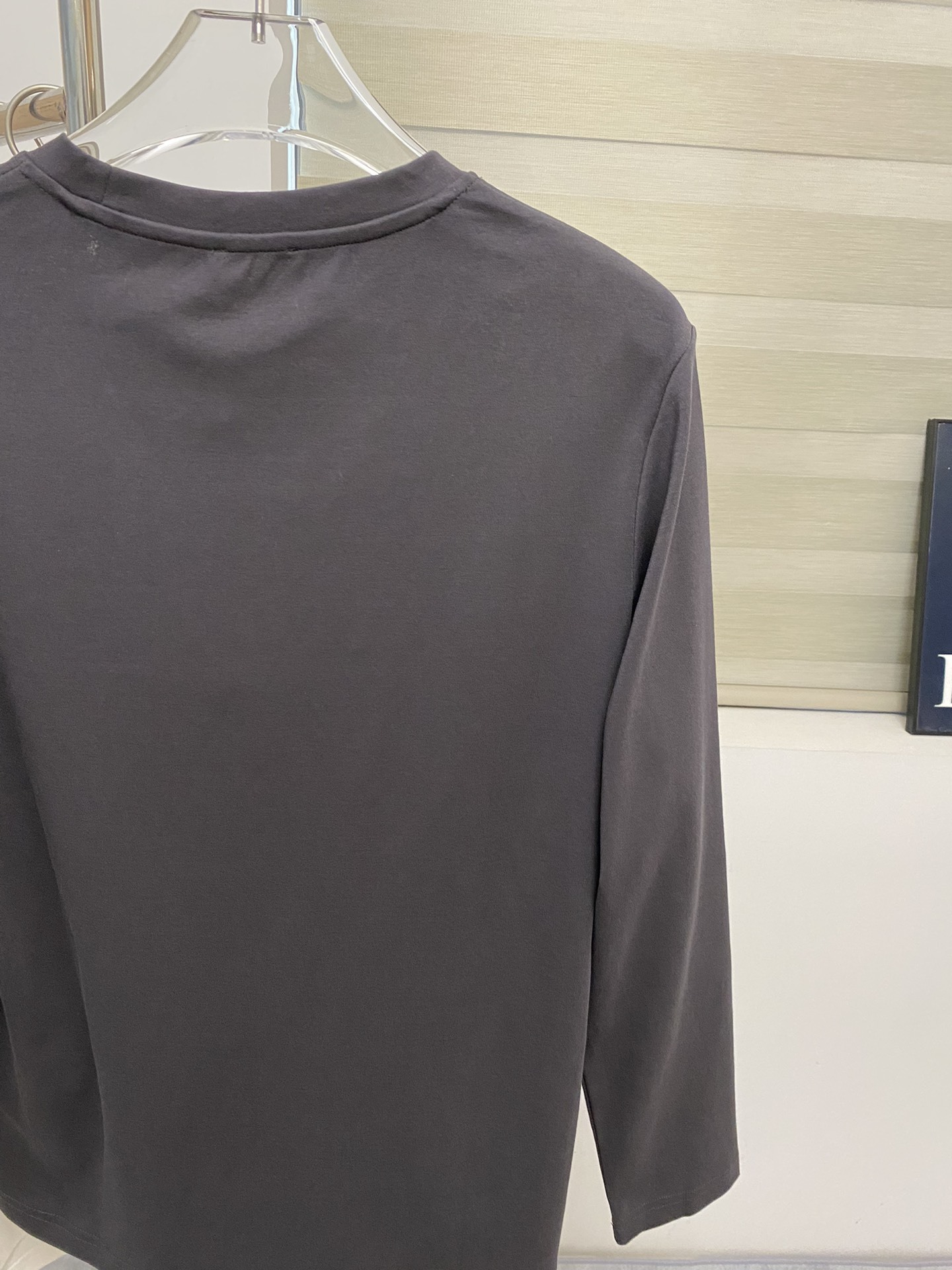 GXZ Men’s Minimalist Long-Sleeve T-Shirt – Premium Fabric and Timeless Design