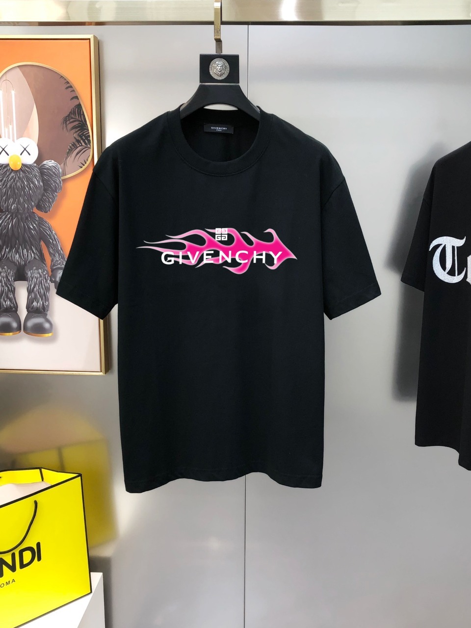 GXZ Men's Black T-Shirt with Bold Pink Flame Design – Edgy Streetwear for Modern Style
