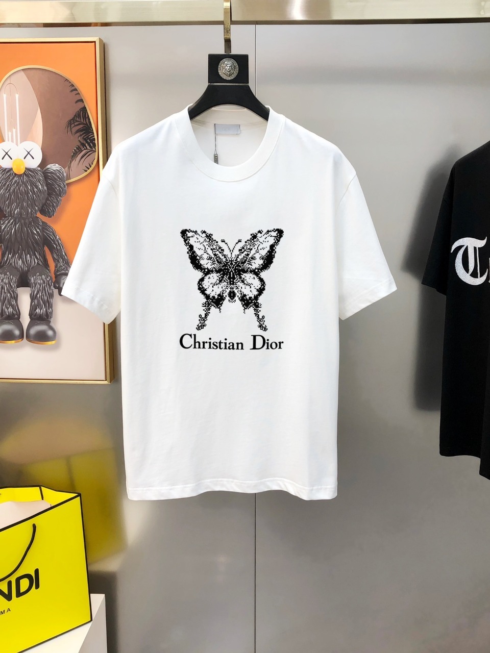 GXZ Men’s Black Butterfly Graphic T-Shirt – Elegant and Trendy Streetwear