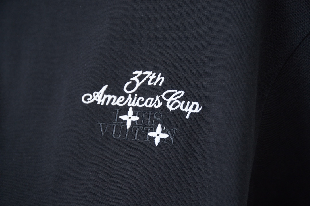 GXZ Men's Minimalist America's Cup Graphic T-Shirt – Sophisticated Simplicity
