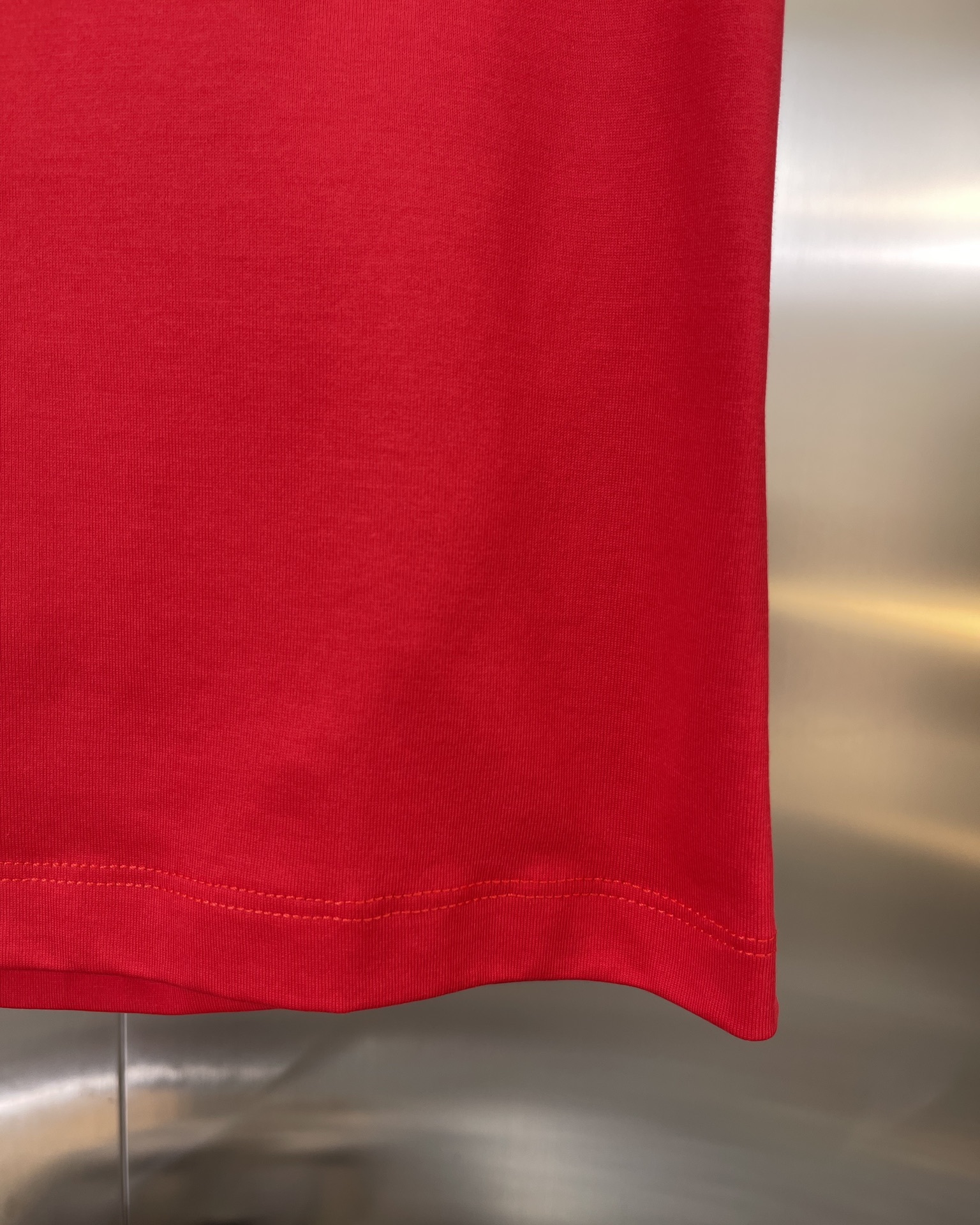 GXZ Men's Red Burberry Knight Graphic T-Shirt – Bold and Iconic Casual Style
