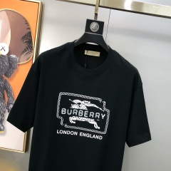 GXZ Men’s White Graphic Logo T-Shirt – Classic Burberry-Inspired Casual Wear