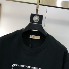 GXZ Men’s White Graphic Logo T-Shirt – Classic Burberry-Inspired Casual Wear