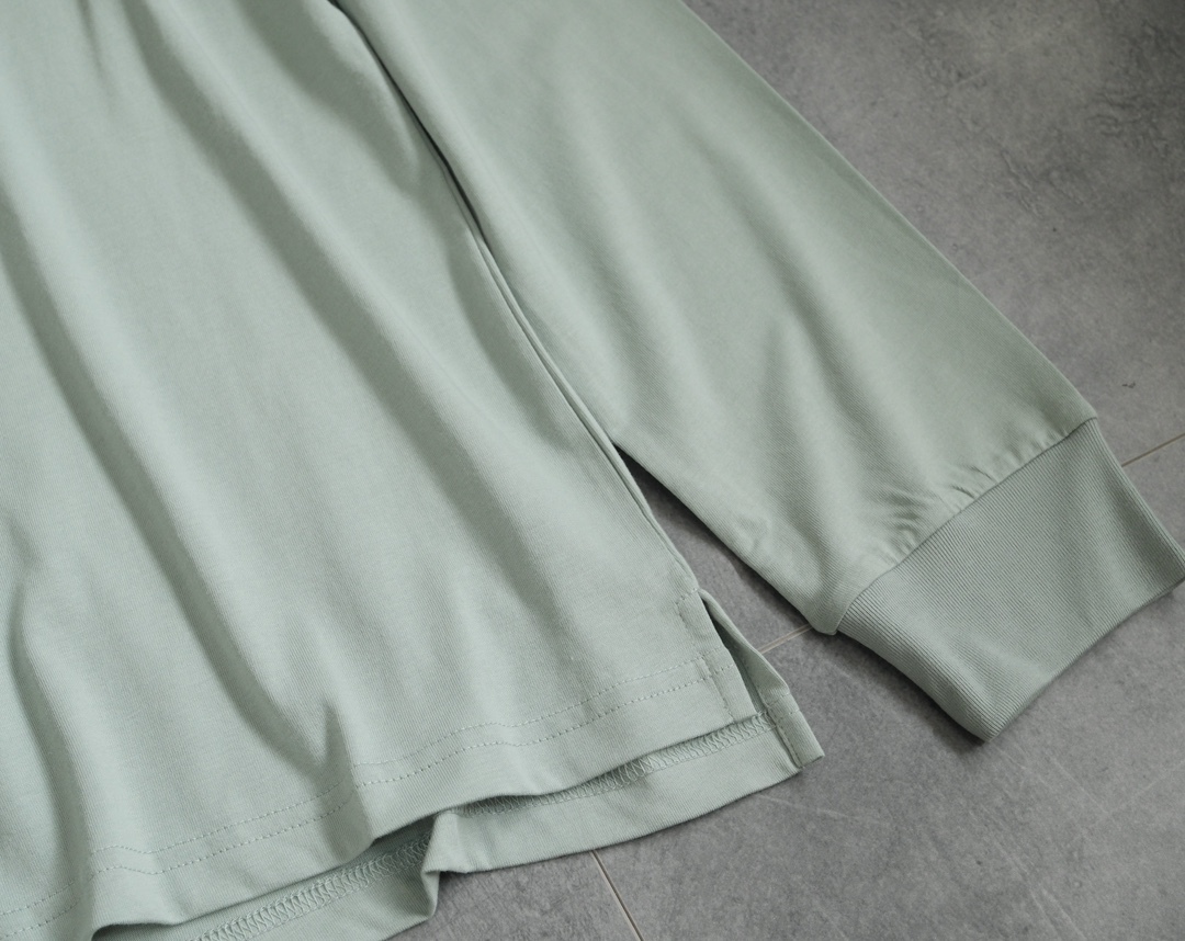 GXZ Minimalist Long Sleeve T-Shirt for Men – Soft Cotton, Available in Sage Green, Black, and White