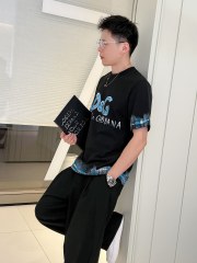 GXZ Men’s D&G-Inspired Graphic T-Shirt – Bold Black with Blue Details