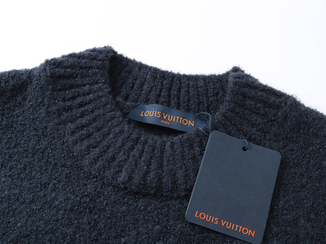 Elevate Your Style with the GXZ Classic Knit Sweater