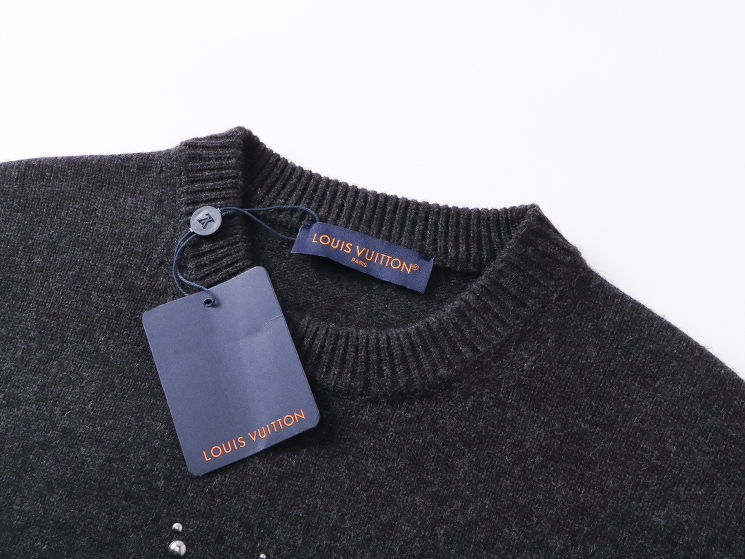 Shine Bright: GXZ Crystal-Embellished Knit Sweater