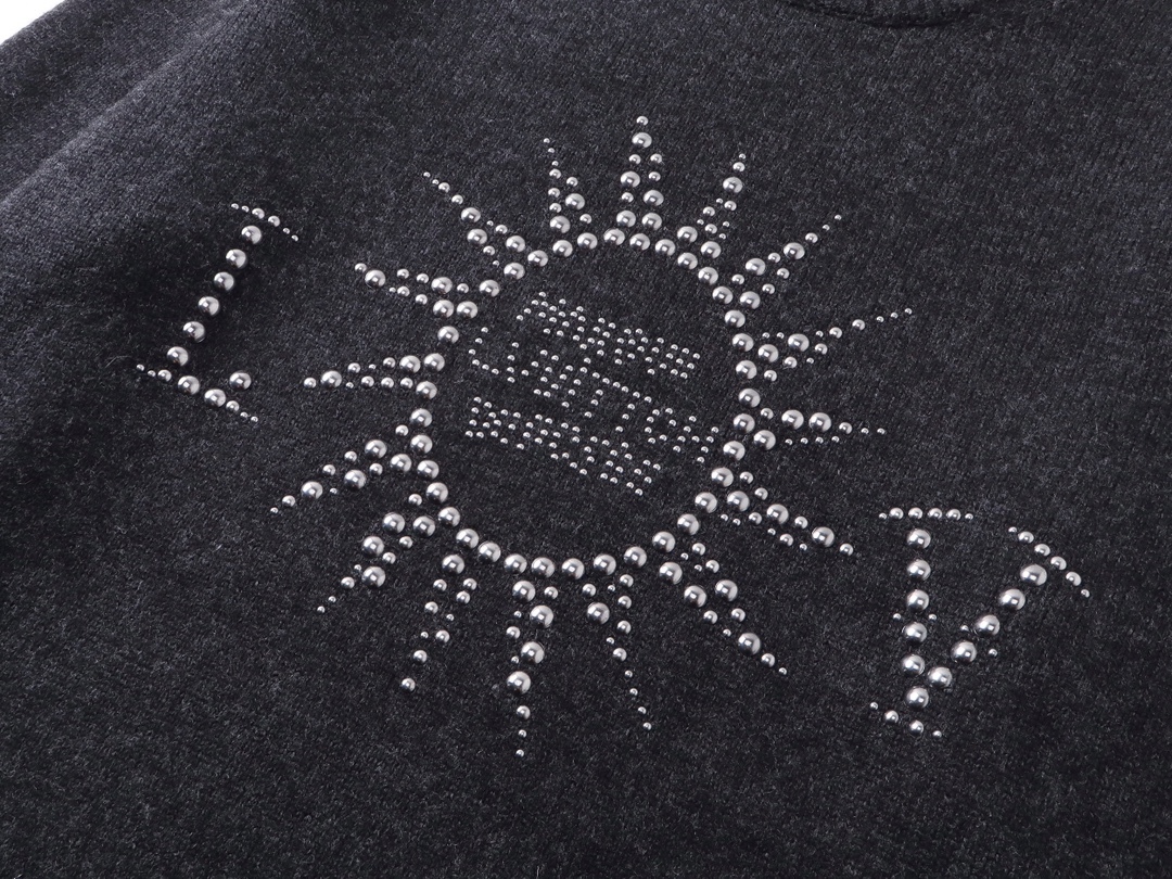 Shine Bright: GXZ Crystal-Embellished Knit Sweater