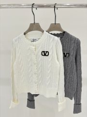 GXZ Elegant Cable Knit Cardigan with Embroidered Logo