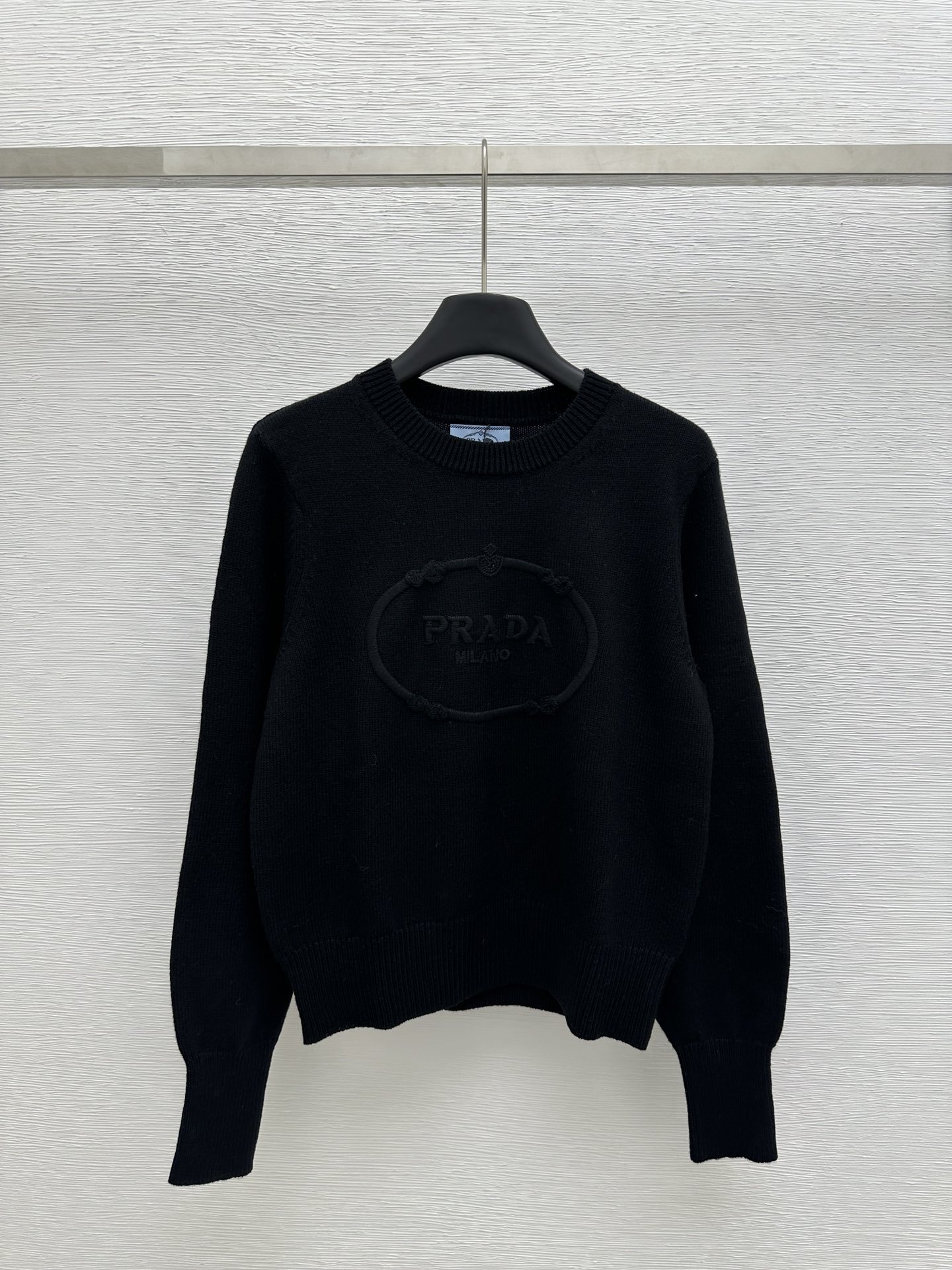 GXZ Elegant Cable Knit Cardigan with Embroidered Logo