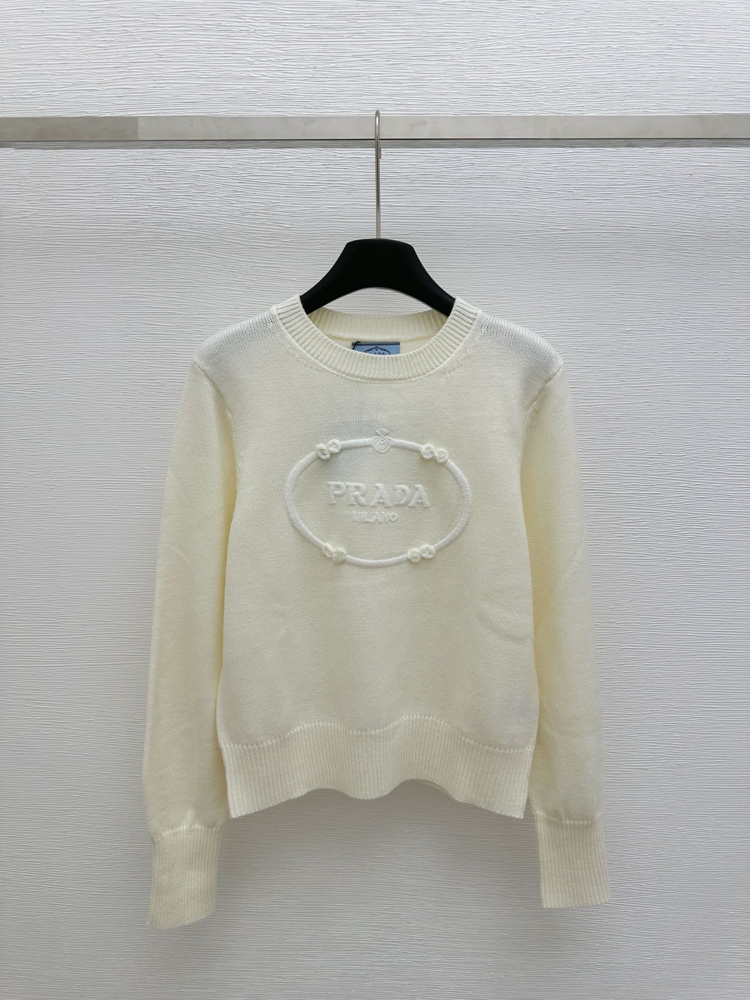 GXZ Elegant Cable Knit Cardigan with Embroidered Logo