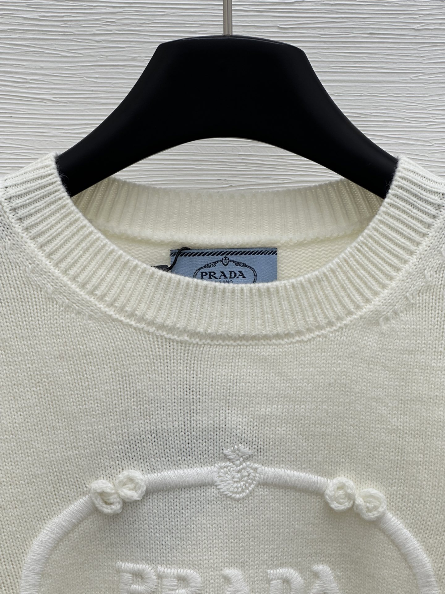GXZ Elegant Cable Knit Cardigan with Embroidered Logo
