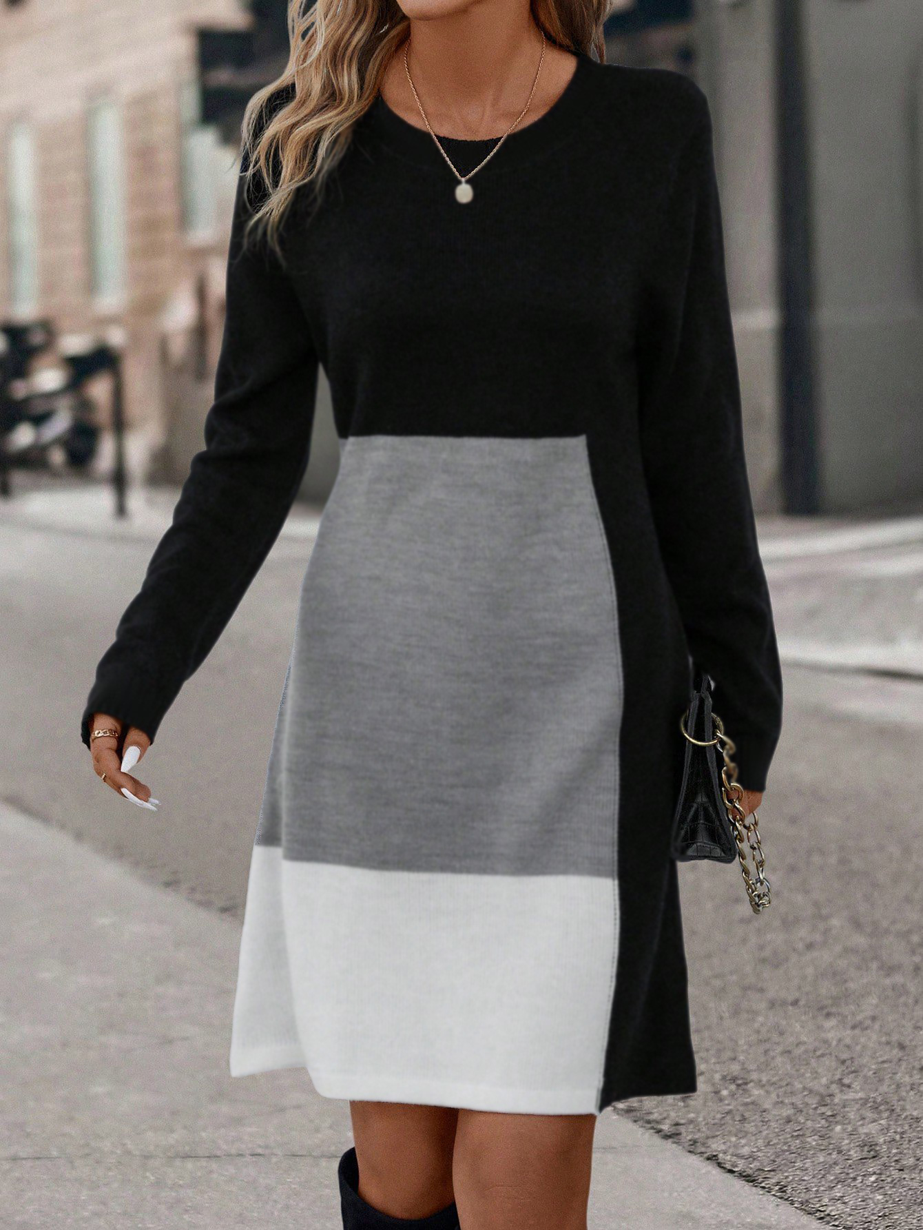 Luxurious Women’s Hoodie and Sweatpants Set – Chic Comfort Redefined