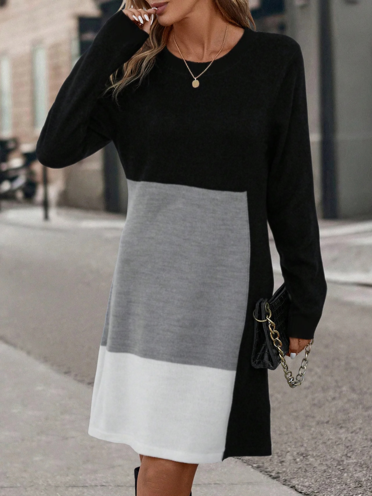 Luxurious Women’s Hoodie and Sweatpants Set – Chic Comfort Redefined