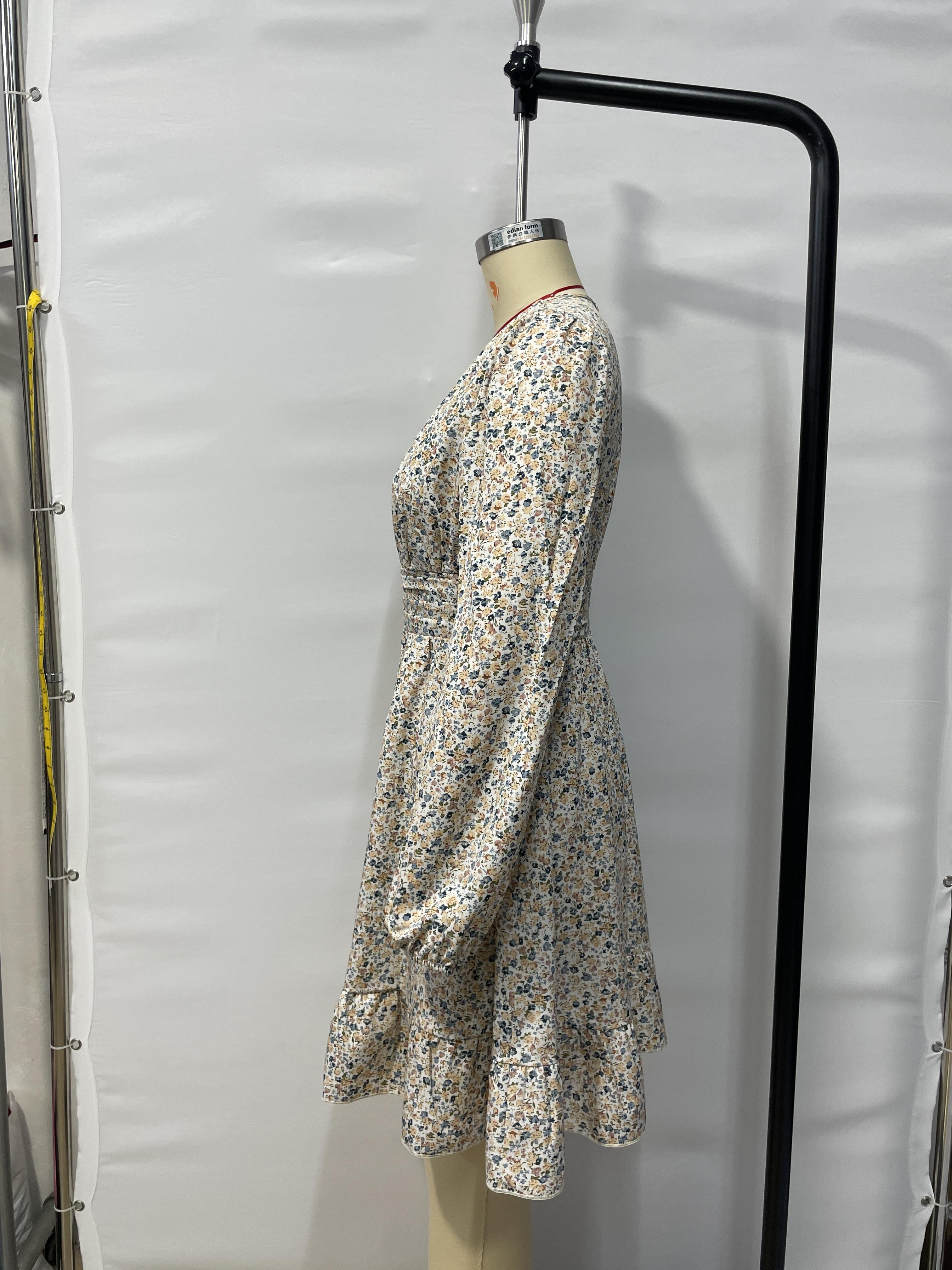 GXZ Floral Print Long-Sleeve Dress - A Must-Have for Elegant Women