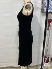 GXZ Black Velvet Bodycon Dress with Side Slit - Sleek and Sophisticated